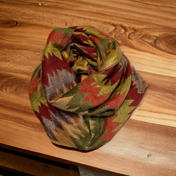 Infinity scarf 60% viscose 40% acrylic Sparkly gold red green abstract d… - Picture 2 of 6